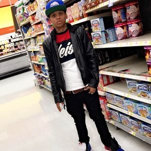 Meet your Posher, Gramz